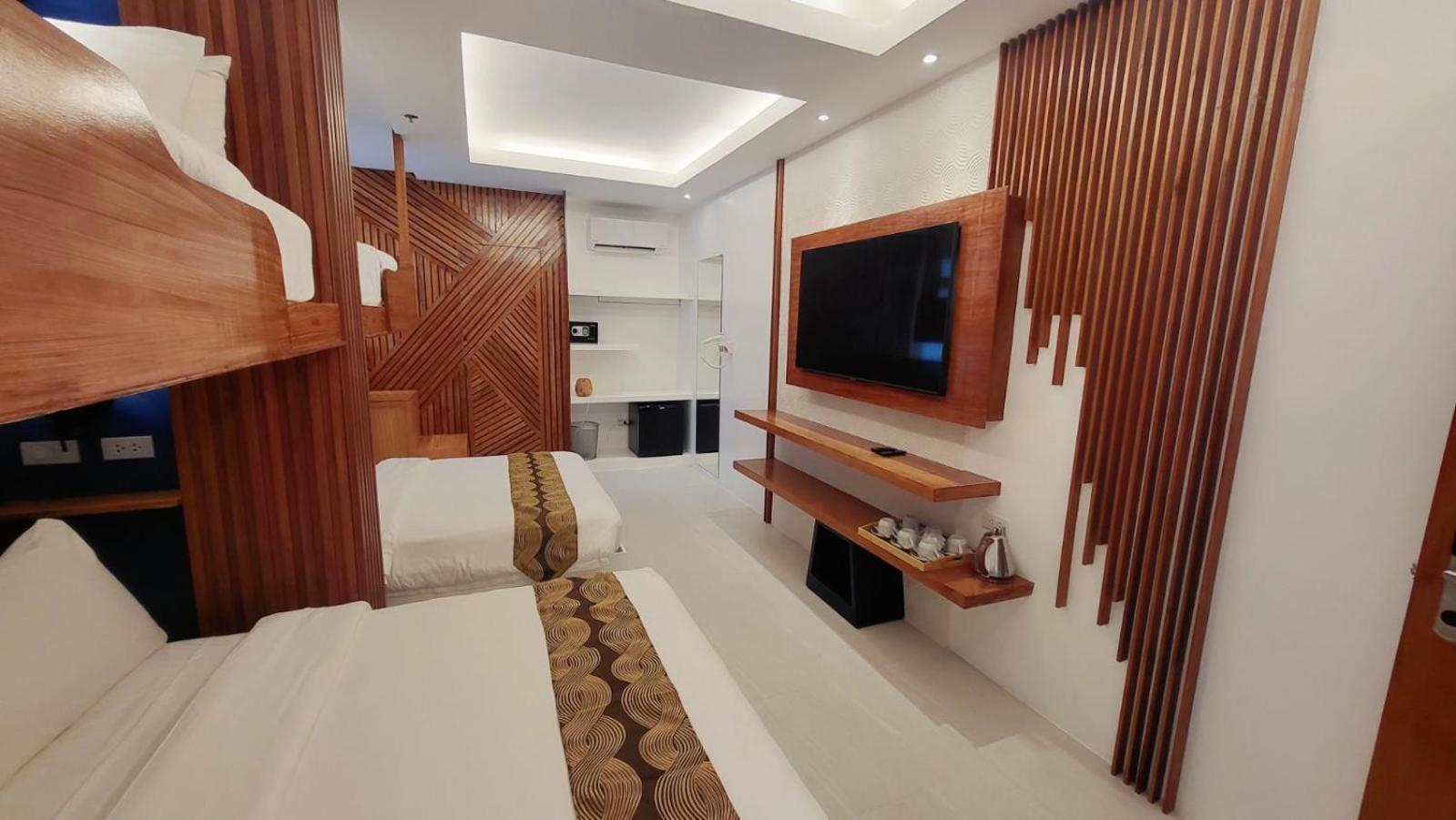 The Paragon Boracay Hotel Manoc-Manoc
